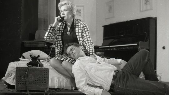 Rok Andrzeja Wajdy. Jego teatralny debiut to Gdynia!