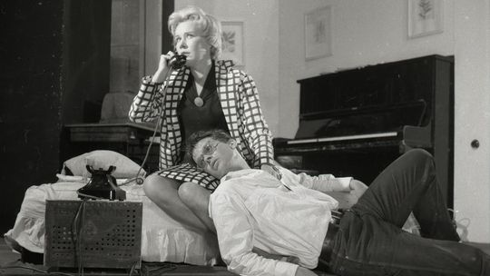 Rok Andrzeja Wajdy. Jego teatralny debiut to Gdynia!