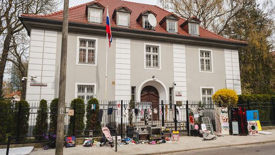 Rośnie dług Rosjan za budynek konsulatu w Gdańsku. Pomoże analiza z UE?
