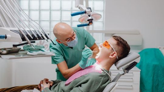 Rośnie liczba zachorowań na raka jamy ustnej. W czwartek darmowe badania w Gdańsku