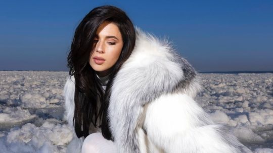 Roxie Węgiel w arktycznej scenerii! Teledysk powstał na plaży w Mikoszewie