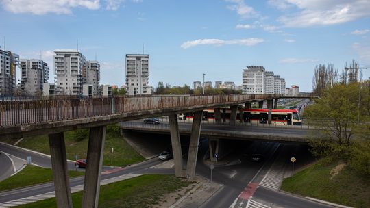 Rozbiórka kładki na Jana Pawła II musi poczekać. Miasto nie ma środków