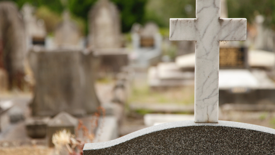 Sąd: Opłaty na cmentarzu komunalnym są bezprawne