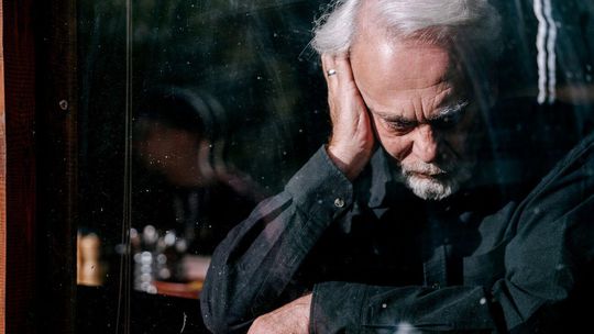 Seniorzy z Pomorza w długach! Najnowszy raport ujawnia skalę dramatu