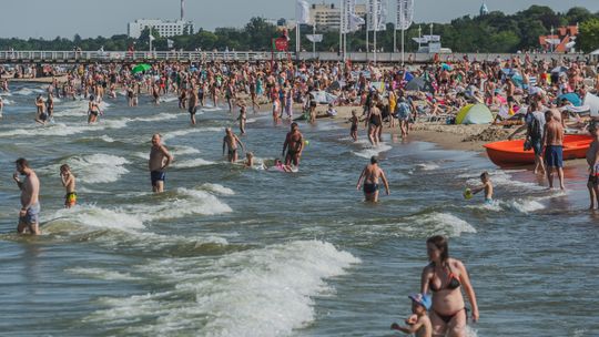 plaża w Sopocie, wakacje 2023