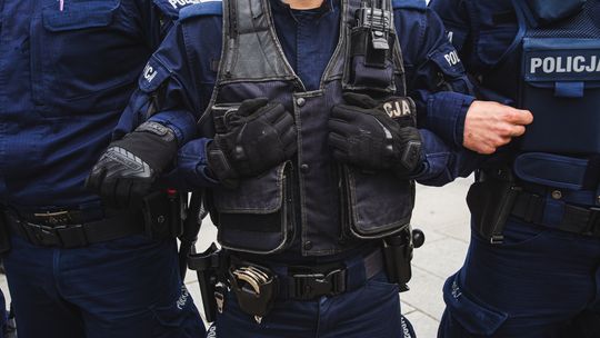 policjant, zdjęcie ilustracyjne