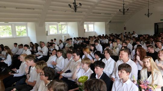 Świadectwa odebrane, wakacje rozpoczęte! Ostatni dzwonek w Pomorskich Szkołach Rzemiosł