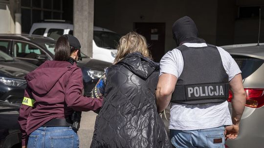kobieta zatrzymana w śledztwie w sprawie legalizacji pobytu cudzoziemców