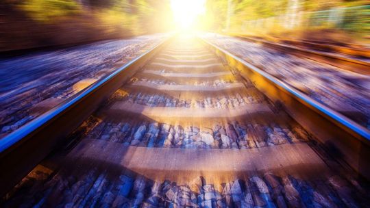 Śmiertelny wypadek na torach pod Lęborkiem. 16-latek potrącony przez pociąg