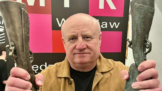 Sopocianin Maciej Siembieda podwójnie uhonorowany za powieść „Gołoborze”