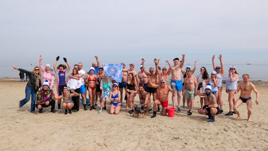 Sopocki Klub Morsów hucznie zakończył sezon zimnych kąpieli!