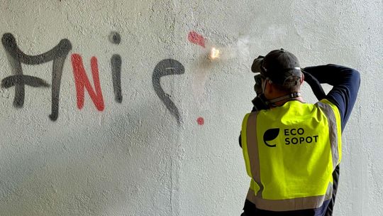 Sopot znalazł bat na grafficiarzy. Specjalny laser szybko usunie bazgroły