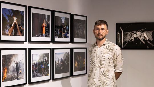Maciej Moskwa, prace z cyklu Szlak Bałkański i Hasun, wystawa „Gościnności”