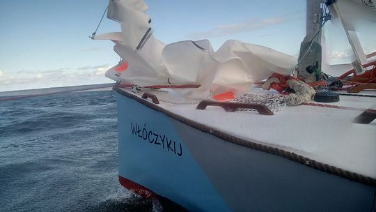 Sprawna akcja ratowników SAR, jacht doprowadzony na holu do Władysławowa