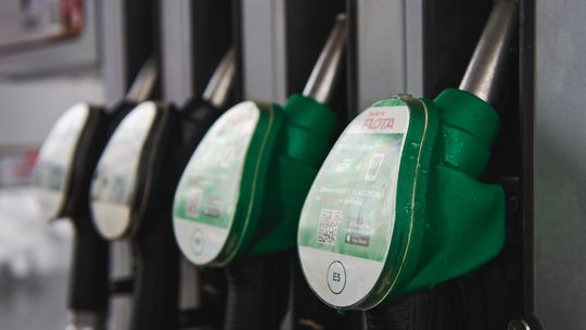 Stacje zawyżają ceny paliw. Kontrolerzy KAS sprawdzają stacje w całej Polsce