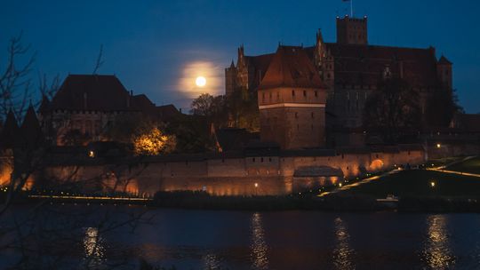 Startuje nocne zwiedzanie zamku krzyżackiego w Malborku