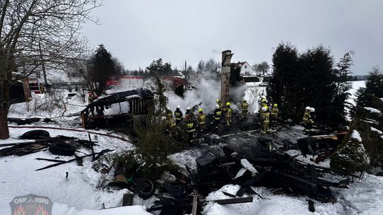 Strażak stracił w pożarze dom i dobytek życia. Koledzy zorganizowali zbiórkę