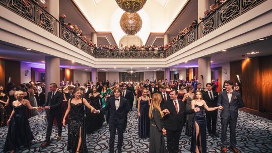 studniówka V LO w Gdańsku w Sheratonie w Sopocie