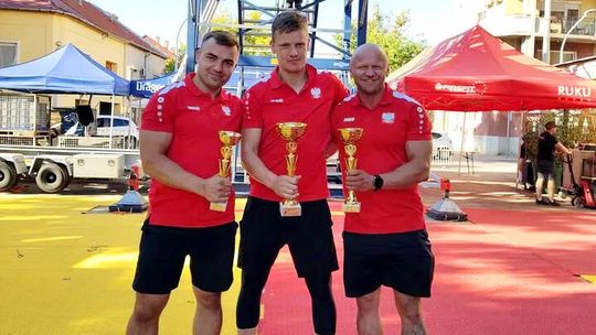 Strażacy z Pomorza z medalami Mistrzostw Europy FireFit na Węgrzech