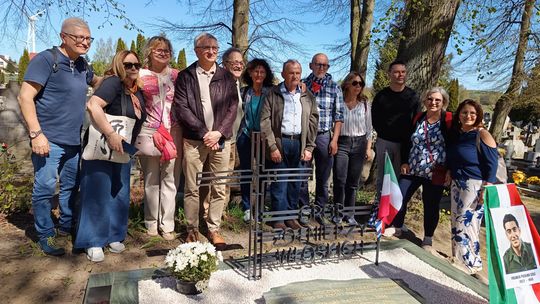 80 lat szukali mogiły włoskiego jeńca. Znaleźli ją w Pelplinie