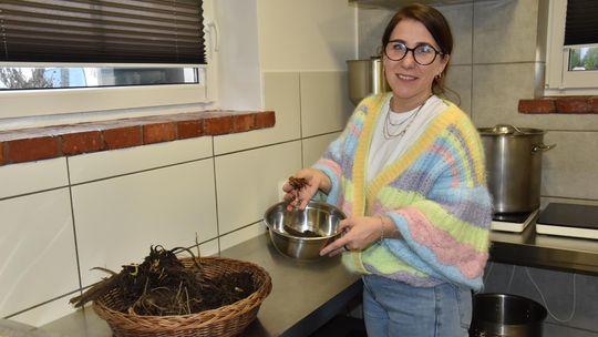 Sylwia Piechowska i jej Chwastowe Pole. Nie obraża się, gdy ktoś żartem nazwie ją wiedźmą...