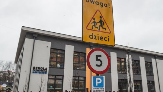 Szkoła Montessori w Gdańsku wyrzuca uczennicę