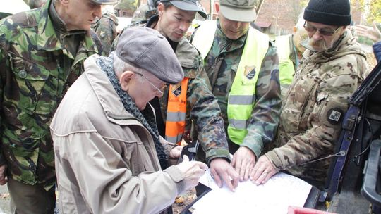 Eksploratorzy z Fundacji LATEBRA z prof. Andrzejem Januszajtisem