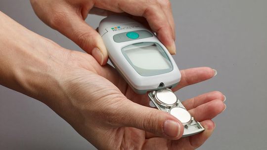 glukometr, zdjęcie ilustracyjne