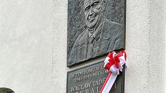 Tablica pamięci prof. Szybalskiego. Sopot upamiętnił wybitnego naukowca