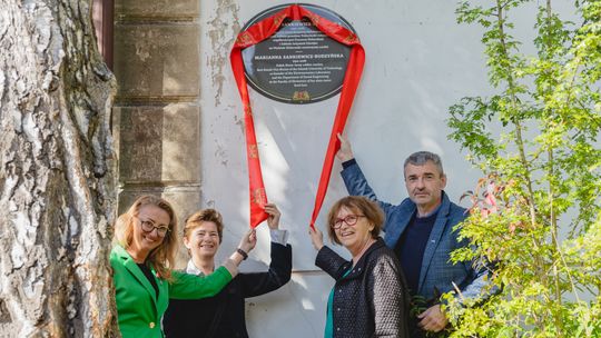 pamiątkowa tablica poświęcona Mariannie Sankiewicz-Budzyńskiej, Gdańsk