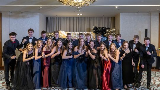 Tak Maturzyści z IV LO w Gdańsku bawili się na swojej studniówce! [ZDJĘCIA]