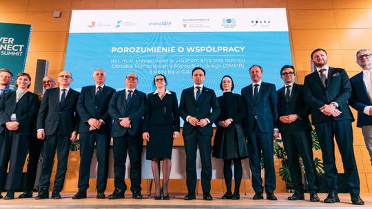 Technologie kosmiczne ochronią Bałtyk. Strategiczny sojusz w Gdańsku podpisanie umowy o utworzeniu Ośrodka Monitorowania Morza Bałtyckiego