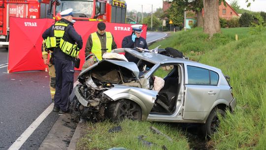 Tragiczny wypadek w powiecie człuchowskim. Nie żyją dwie osoby Tragiczny wypadek w powiecie człuchowskim. Nie żyją dwie osoby