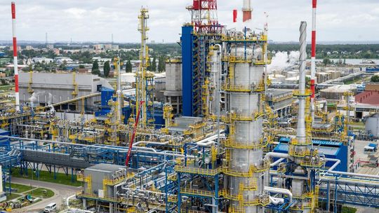 Tragiczny wypadek w Rafinerii Gdańskiej, nie żyje jeden z pracowników