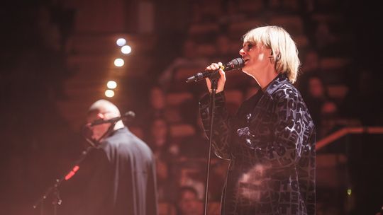 Trip-hopowa nostalgia w Filharmonii Bałtyckiej. Hooverphonic zagrali w Gdańsku