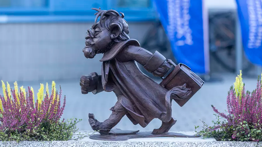 Uniwersytet Gdański ma własnego lwa! Zobacz 18. figurkę na Szlaku Heweliona