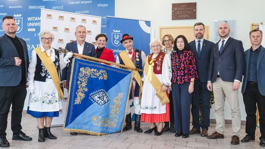 Uniwersytet Gdański uhonorował prof. Jerzego Sampa