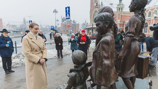 W Gdańsku oddali hołd ofiarom Holocaustu w 81. rocznicę wyzwolenia obozu Auschwitz-Birkenau W Gdańsku oddali hołd ofiarom Holocaustu w 81. rocznicę wyzwolenia obozu Auschwitz-Birkenau