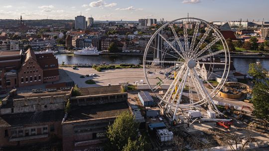 AmberSky znika z Ołowianki. Zimą w Gdańsku stanie nowe, większe koło widokowe