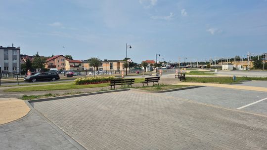 W Kartuzach przy dworcu powstaje parking Park&Ride. Nie każdy tam zaparkuje