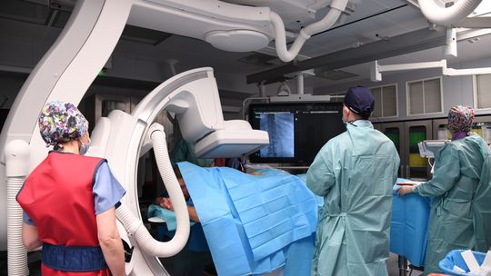 W Słupsku ból leczą wysoką temperaturą. Nowe zabiegi coraz popularniejsze