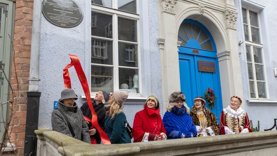 W tym domu tworzył Franciszek Duszeńko. Odsłonięcie tablicy poświęconej artyście W tym domu tworzył Franciszek Duszeńko. Odsłonięcie tablicy poświęconej artyście