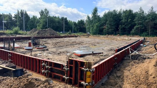 W Wielkim Kacku powstaje nowa hala dla strażaków. Ma pomóc w sytuacjach kryzysowych
