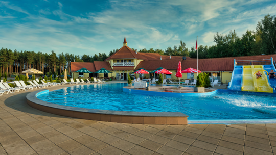 Wczasy w Łebie z dziećmi – dlaczego to jeden z najlepszych kierunków na Pomorzu?