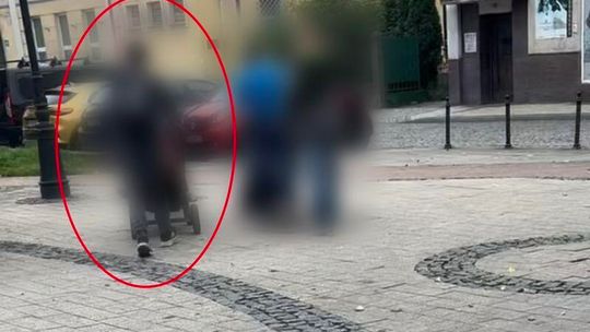 Wejherowo: spacerował z czwórką małych dzieci. Miał 1,5 promila