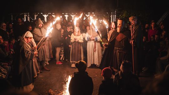 Widowiskowe Dziady w sopockim Grodzisku. Zapomniana tradycja ożyła