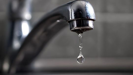 Woda w Gdyni częściowo zdatna do picia. Problem mają też Mosty, Mechelinki i Kosakowo