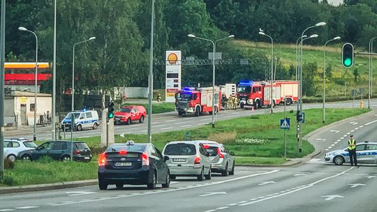 wyciek gazu na stacji paliw Shell przy ul. Łostowickiej w Gdańsku
