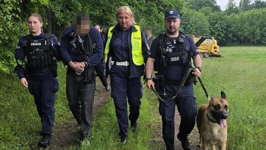 Wypadek pod Łebunią. Zostawili ranną kobietę i uciekli do lasu