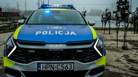 Wypadek radiowozu w Gościcinie. Jeden z policjantów trafił do szpitala